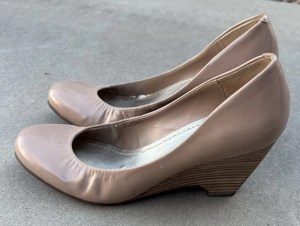 Zapatos Jessica Simpson para mujer Sampson charol desnudo ballet cuña media EE. UU. 8 Foto 1 de 4