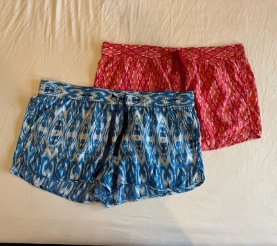 Usado en Excelente Condición Lote de 2 Pantalones Cortos JOIE 100% Seda Talla M Azul y Rojo  Foto 1 de 4