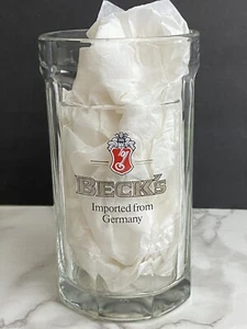 "Taza vintage de cerveza Becks de vidrio pesado de 20 OZ Stein 6"" Alemania Barware" - Imagen 1 de 9