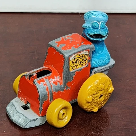 vtg 1981 Hasbro Jim Henson's Sesame Street Muppets Cookie Monster Train Toy # 2 Cover