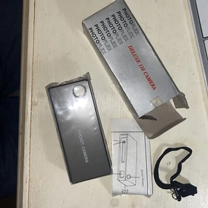 VTG Photo Flex Deluxe 110 Pocket Camera. Still sealed in wrapper with Box - Picture 1 of 2