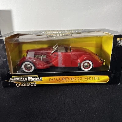 ERTL American Muscle Classics 1937 Cord 812 Convertible Rojo 1:18 Diecast En Caja Foto 1 de 4