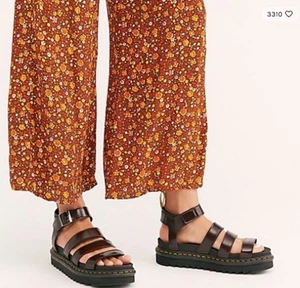 Dr. Martens Blaire Gladiator Plateau Sandale VEGAN Kirschrot Grunge Emo Größe 7 - Bild 1 von 14