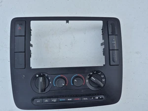 Temperature Climate Control AC With Bezel Fits 04-07 FORD FREESTAR Y52-184447 - Picture 1 of 9