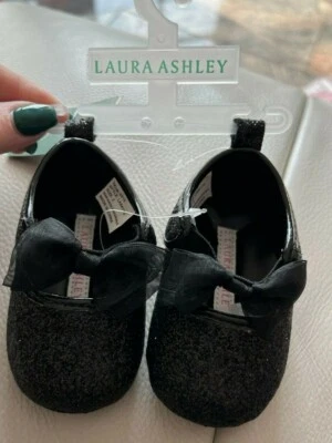 Laura Ashley Baby Black Glitter Shimmer Maryjane Crib Shoes With Bow NWT Size 3 - Image 1 of 4