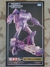 BRAND NEW Takara Tomy Transformers Masterpiece MP-29 Destron Laserwave Shockwave