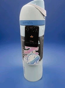 NEU Owala Disney Cinderella FreeSip Wasserflasche 24oz Neu mit Aufklebern in der Hand - Bild 1 von 7
