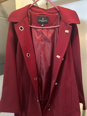 Vintage Ladies size 1X red London Fog Raincoat with   detachable  Hood. Mint - Image 1 of 3