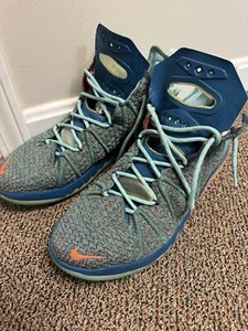 Nike Lebron 18 “We Are Family” Green Abyss Crimson CQ9283-300 Men 11.5 Sneaker - Picture 1 of 24