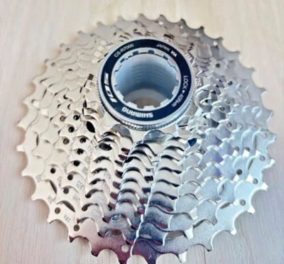 Cassette piñón Shimano CS-R7000 11 velocidades 11-32 Foto 1 de 4