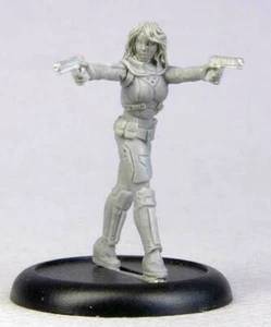 Bombshell Miniatures: Alteria the Enforcer (OOP METAL) - Picture 1 of 1