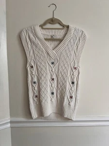 White Knit Chunky Sweater Vest Floral Embroidered Retro Vintage Size 4 - Picture 1 of 5