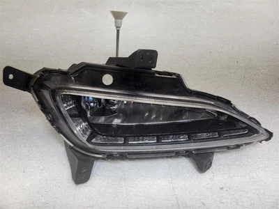 2016-2018 Hyundai Tucson Driver Fog Light Lamp 92201-D3100 *1 Broken Tab* - Изображение 1 из 4