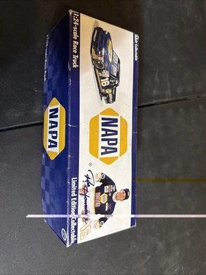 Camión de carreras Ron Hornaday 16 NAPA Action 1996 1/24 Truck Series modelo Champion Foto 1 de 4