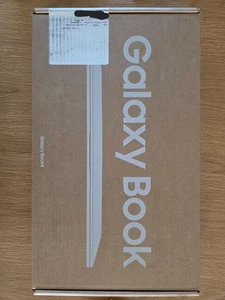 NUOVO - PC portatile Samsung Galaxy Book 4 - 5.6'', 8GB RAM, 256GB SSD - Foto 1 di 2