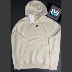 beige nike sweatshirt