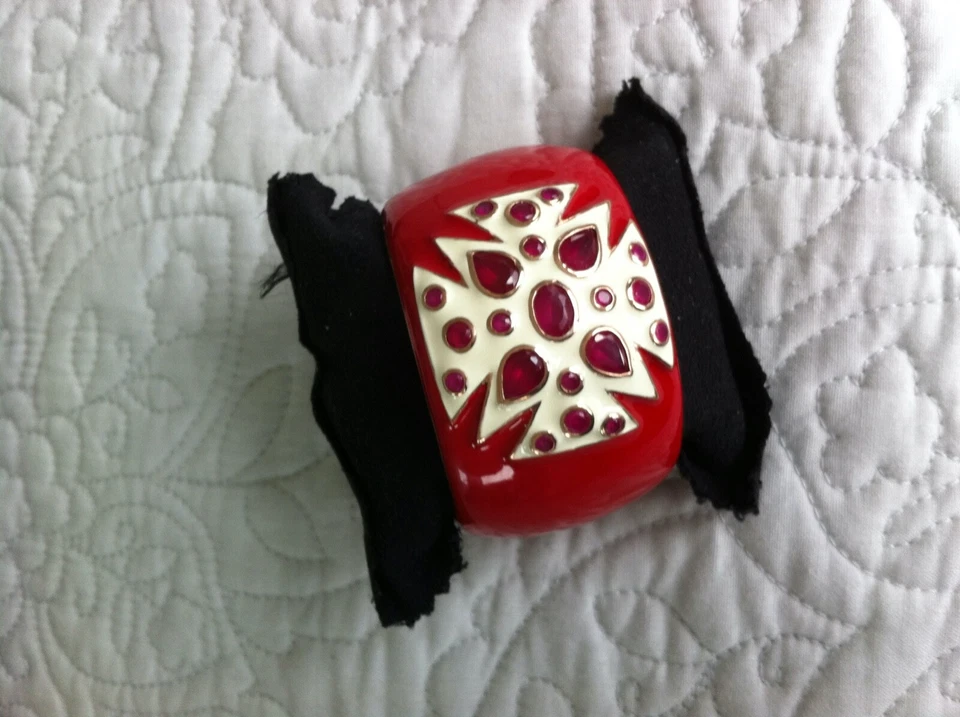 Pulsera de plata esterlina cruz maltesa esmalte rojo con piedras de cuarzo rojo Foto 1 de 1