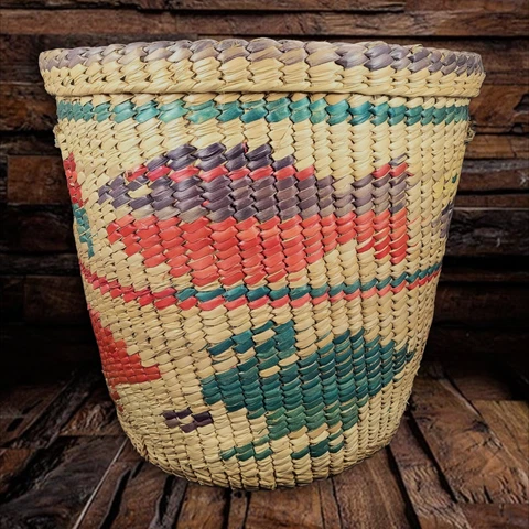 Hand Woven Sweet Grass Basket with Lid Native Tribal Canadian Geese Fish Hamper Cover