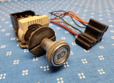 Interruptor de faros GM Chevrolet 1964 1965 1966 1967 + enchufe de cable Chevelle Delco Foto 1 de 4