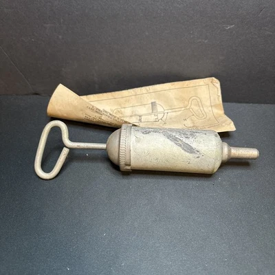 Vintage Alemite Hydraulic Grease Gun Model 6557 USA With Instructions - Image 1 of 4