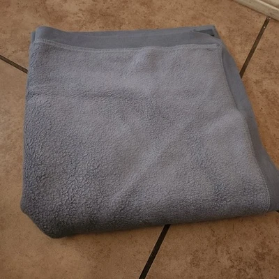 NUEVO Pottery Barn Acogedora Sudadera 22" Polar Funda Almohada Azul Nube Foto 1 de 4