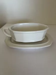 Pfaltzgraff Heritage White Vintage GRAVY BOWL & SAUCER 8" made in USA - Picture 1 of 6