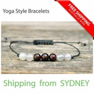 Hecho a pedido - Pulsera curativa de cristal chakras con cuentas de granate rojo y piedra lunar - Imagen 1 de 2