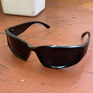 Sonnenbrille Vintage Unisex Y2K Style Silber Sport Wrap Around | Wickelbrille - Bild 1 von 4