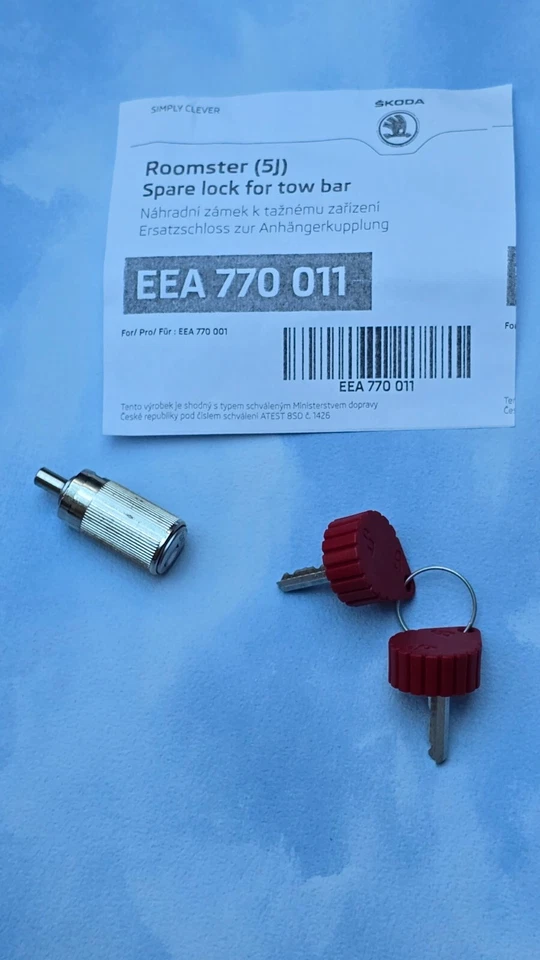 Skoda original spare part key cylinder towbar hitch repair kit - Image 1 of 4