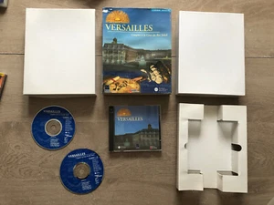 Versailles 1685 Complot a la Cour du Roi Soleil PC FR Big BOX boite carton - Imagen 1 de 3