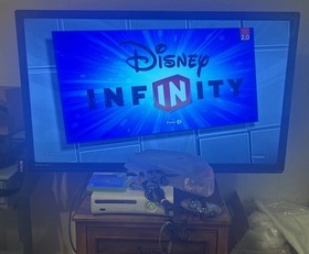 Microsoft Xbox 360 Bundle 20GB Console Controllers Disney Infinity TESTED
