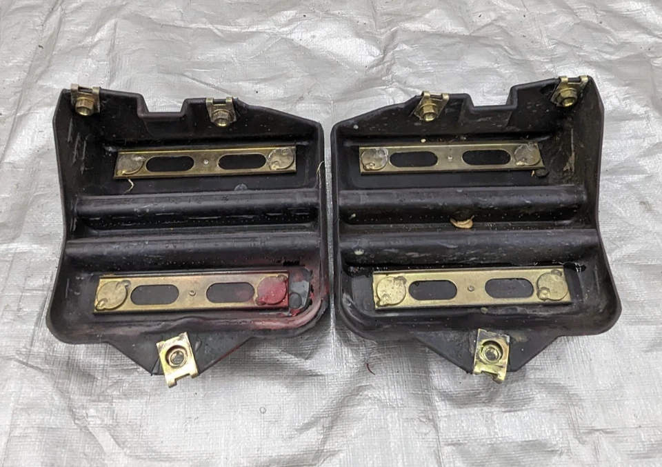 Juego de soportes de refuerzo de parachoques trasero 90-97 Mazda Miata MX5 OEM NA0150281 Foto 1 de 2