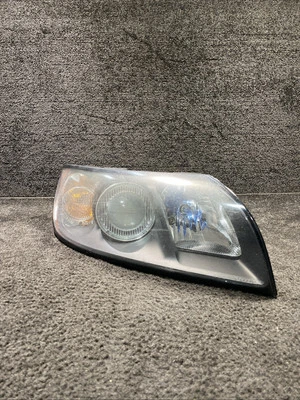 Faro halógeno lateral derecho Volvo V50 2007 OEM 30698802 Foto 1 de 4
