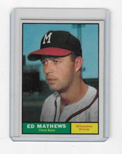 ED MATHEWS 1961 TOPPS VINTAGE BASEBALL CARD #120 - BRAVES - VG