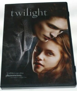 Twilight (Single-Disc Edition) DVD Very Good Used Condition - Picture 1 of 3