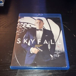 Skyfall Blu Ray 007 James Bond - Picture 1 of 3