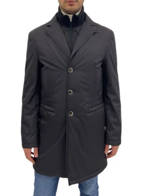 Trench soprabito uomo Stefano Capaldi, nero con pettorina antivento, sconto 60%. Foto 1 de 4