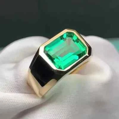 Anillo de alianza de boda de 3 quilates con corte esmeralda creado en laboratorio para hombre enchapado en oro amarillo de 14 quilates Foto 1 de 4