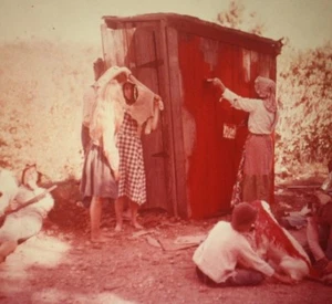 5 Stück Hillbilly Livin' Living Plumpsklo Badepantolette Damen Witching Hour 35 mm - Bild 1 von 5