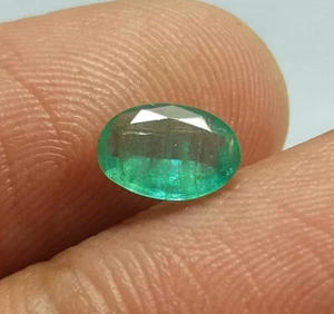 0.65 Ct Natural Emerald Excellent Luster Green Zambia Oval Cut Top Quality Gems - Picture 1 of 9
