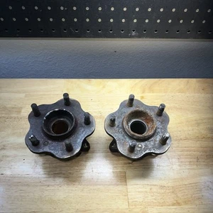 USED 90-96 Nissan 300zx Z32 TT R32 GTR Q45 Twin Turbo Rear Wheel Hubs PAIR FLAW* - Picture 1 of 5