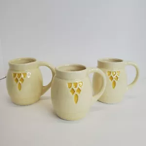 Robinson Ransbottom RRP CO Mugs Roseville USA Friendship Ivory Yellow Rare - Picture 1 of 8