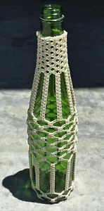 Botella de Vino Verde Cubierta MACRAME Vajilla Retro Vintage Hecha a Mano 13" Altura - Imagen 1 de 5
