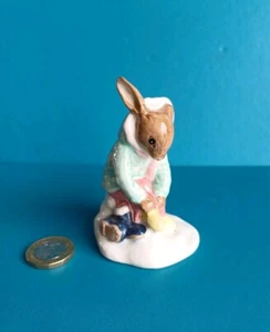 ROYAL DOULTON BUNNYKINS GIRL SKATER RABBIT BUNNY FIGURE DB153 1995 - EXC - Picture 1 of 5