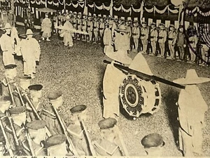 1912 Funeral Procession Of The Great Emperor Tohei Of Nanzan Lithograph - Picture 1 of 4