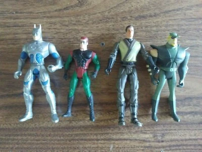 Lote de 4 figuras de acción DC Comics Green Arrow Batman Robin Bruce Begins  Foto 1 de 4
