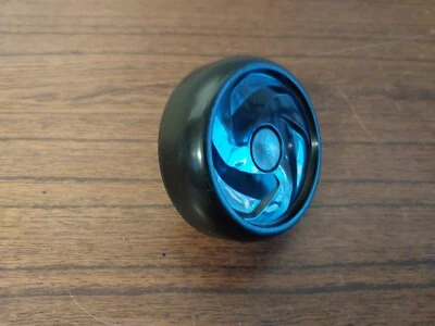 Aspirador de pó vertical Dirt Devil UD76800, UD76300 - Conjunto de roda direita/esquerda  - Imagem 1 de 4