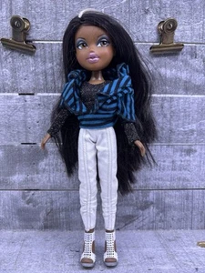 Pendientes faltantes muñeca Sasha rara liquidación 10 aniversario Bratz - Imagen 1 de 3