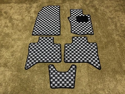 Mitsubishi Triton LC2T Floor Mats Check White Black Made in Japan 2024-Current Foto 1 de 4