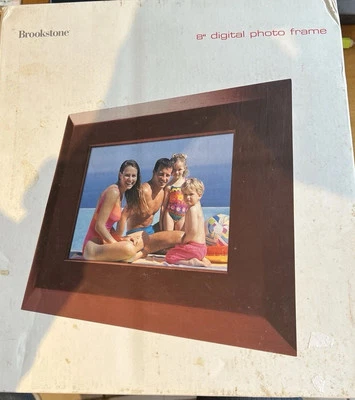 Brookstone 8" Digital Photo Frame from PC to Frame Interchangeable Frames NOB - Image 1 of 4